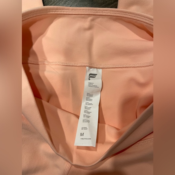 NEW Fabletics Oasis PureLuxe High Waisted 7/8 Leggings Peach/Orange Pink Size M - Picture 9 of 9